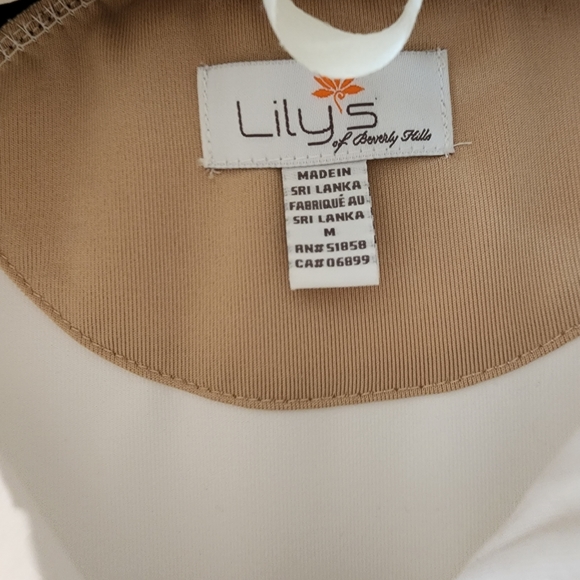 Lily's of Beverly Hills golfers top size medium golf activewear - Picture 9 of 9